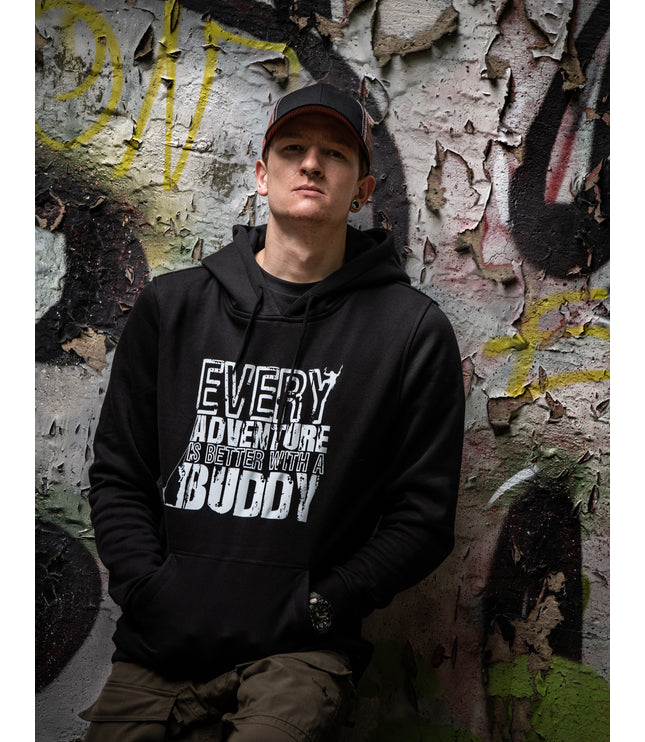 HOODIE "EVERY ADVENTURE IS BETTER WITH A BUDDY" schwarz
